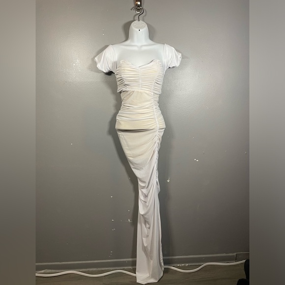 Indie XO Feeling Sultry Sheer Rutched Short Sleeve Off The Shoulder Dress White - Picture 3 of 8